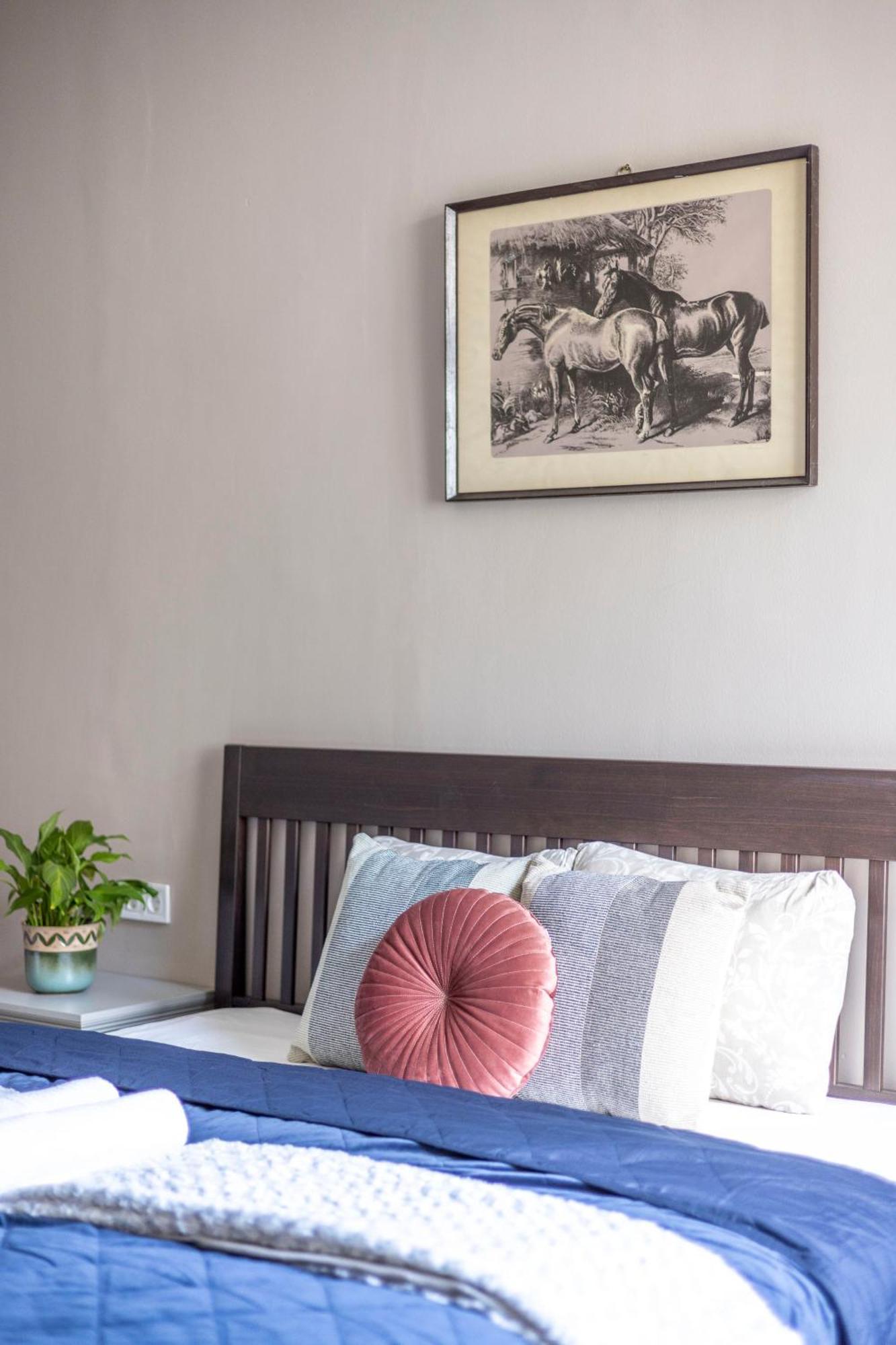 Charming Central Dream Home & Retreat By Prestige Homes Budapest Exteriör bild