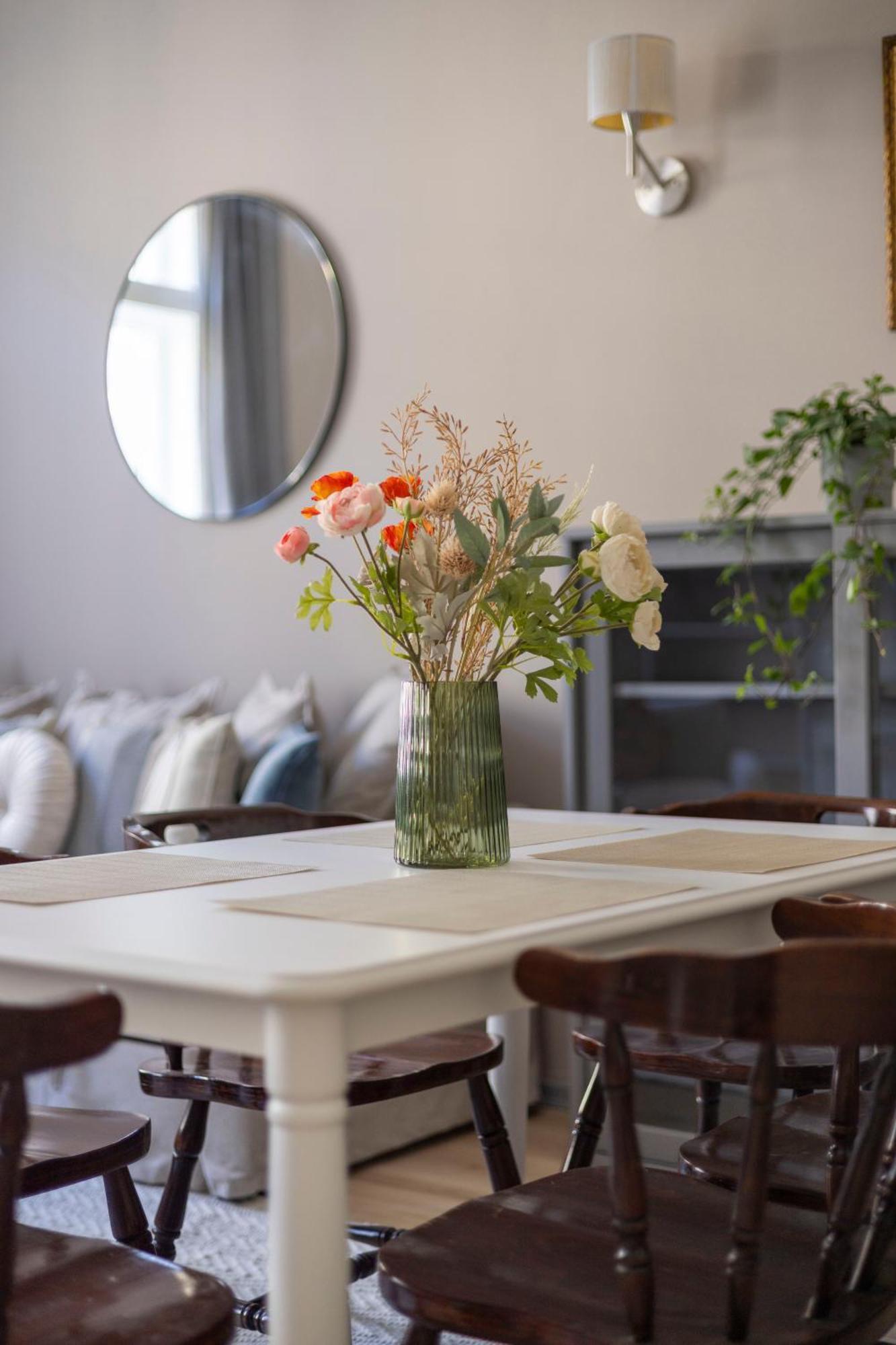 Charming Central Dream Home & Retreat By Prestige Homes Budapest Exteriör bild